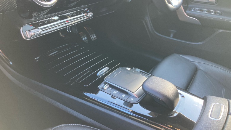 Mercedes-Benz CLA 200 AMG Line 5dr Tip Auto Petrol Estate